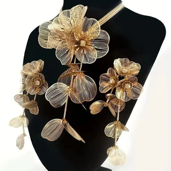 Zara Kate Middleton Famous Cascading Floral Necklace&Earrings Set - Picture 1 of 16